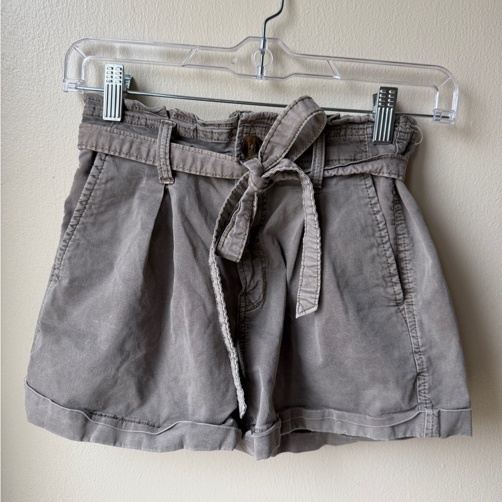 American Eagle Super Stretch Green Hugh Rise Khaki Shorts